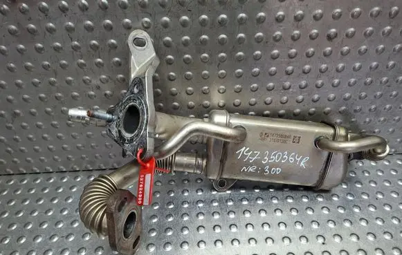 Renault Captur EGR valve cooler S27624300 147350364R