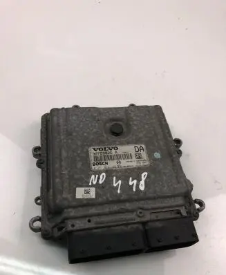Volvo V70 Engine control unit/module ECU 30729826A 0281012103