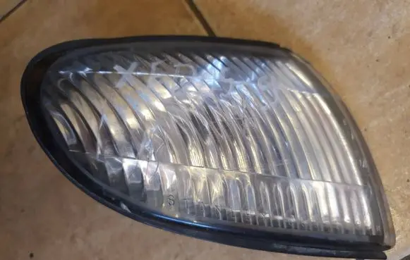 Mazda Xedos 9 Front indicator light 0520697