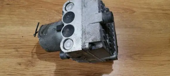 Mitsubishi Carisma ABS Pump 0273004122 5700045