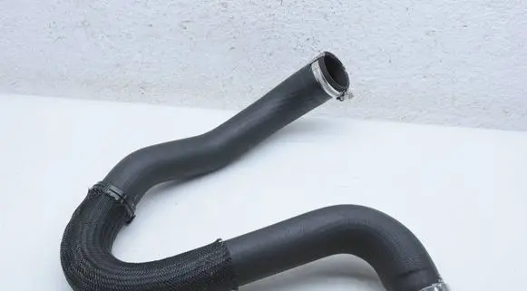 Opel Vivaro Intercooler hose/pipe 9806788380