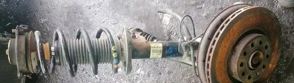 Volkswagen PASSAT CC Front shock absorber/damper 3C0413031AH
