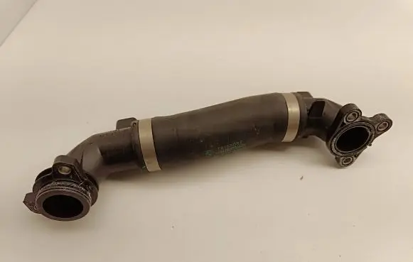 BMW 5 G30 G31 Engine coolant pipe/hose 8650984 16188010