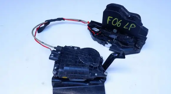 BMW 6 F06 Gran coupe Front door lock 7276543