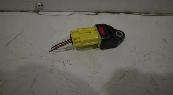Lexus RX 450H Airbag deployment crash/impact sensor 8983148030