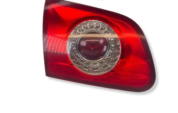 Volkswagen PASSAT B6 Tailgate rear/tail lights 3C9945093