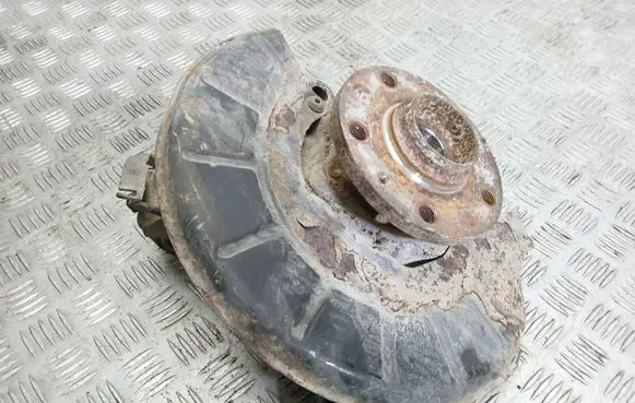 Volkswagen PASSAT B6 Front wheel hub spindle knuckle 