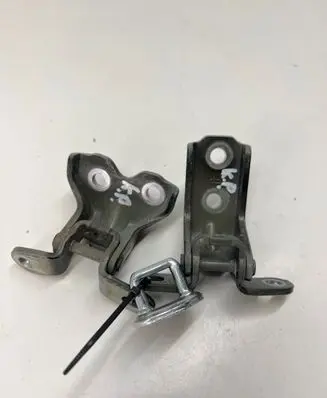 Front door hinge set