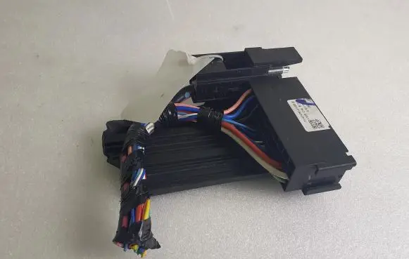 Nissan Qashqai J12 Fuse module 63570248 243816RA0