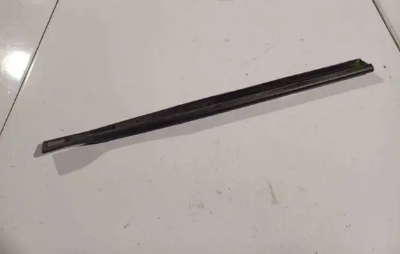 Nissan Note (E11) Other exterior part 768429U01b