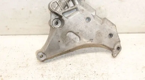 Volkswagen Golf VI Engine mounting bracket 03L199207