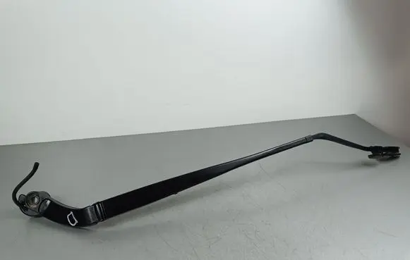 Front wiper blade arm