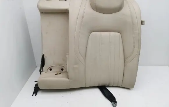 Maserati Ghibli Rear seat 