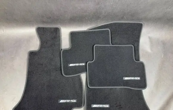 Mercedes-Benz C W205 Car floor mat set A2056808211 A2056808311 A2056809411