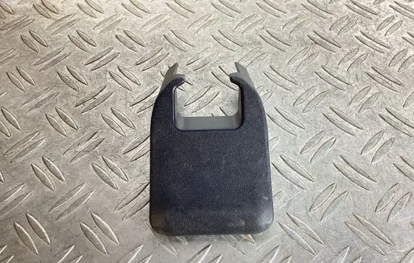 Lexus RX 450H Rear seat rail trim cover 7215748130