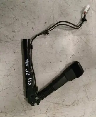 BMW 3 F30 F35 F31 Front seatbelt buckle