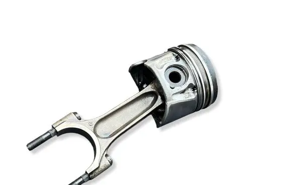 Ford Mondeo MK IV Piston with connecting rod 085190