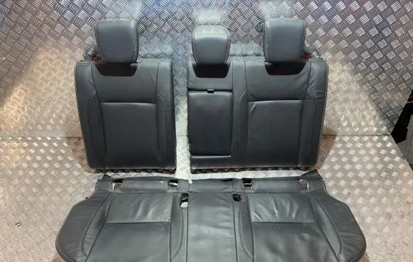Suzuki SX4 S-Cross Second row seats PK19413