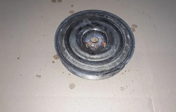 Peugeot 407 Crankshaft pulley 9643354180