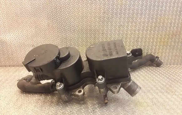 Mercedes-Benz A W169 Oil breather separator A6400101062 6400101062