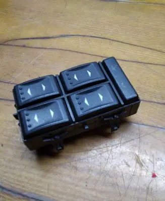 Ford Mondeo Mk III Electric window control switch 3S7T14A132