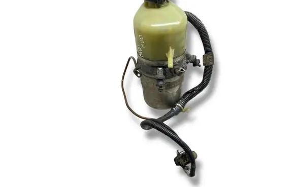 Opel Astra H Power steering pump