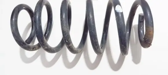 Toyota Avensis T270 Rear coil spring