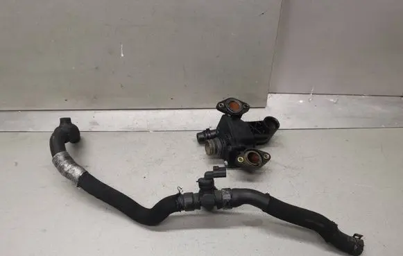 Peugeot 607 Thermostat/thermostat housing 