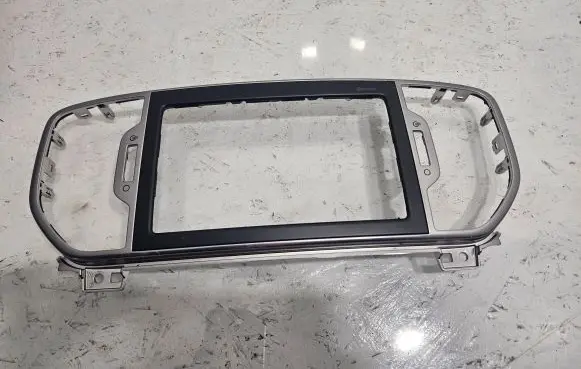 KIA Sportage Radio/GPS head unit trim 84740F14200