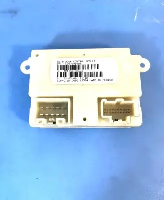 Chrysler Town & Country V Door control unit/module P68079910AB