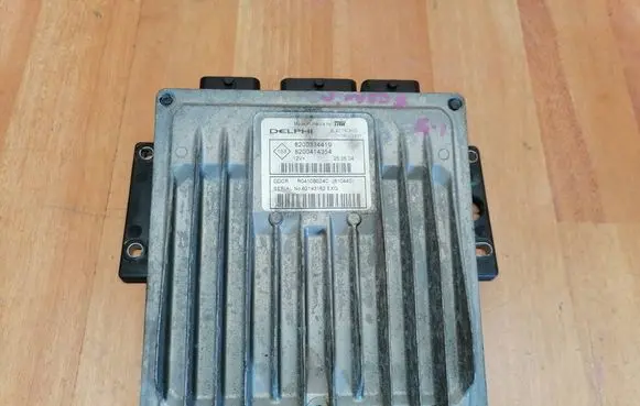 Renault Scenic II - Grand scenic II Engine control unit/module R0410B024C 8200334419 8200414354