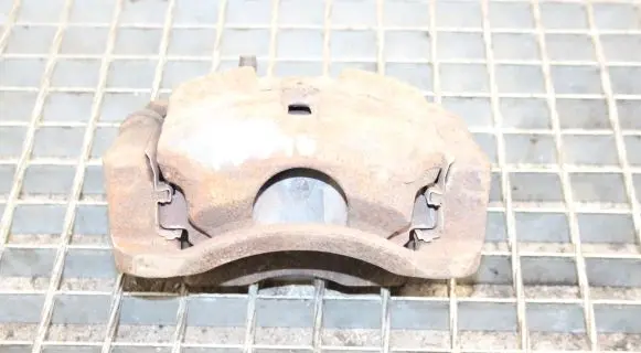 Nissan X-Trail T31 Front brake caliper
