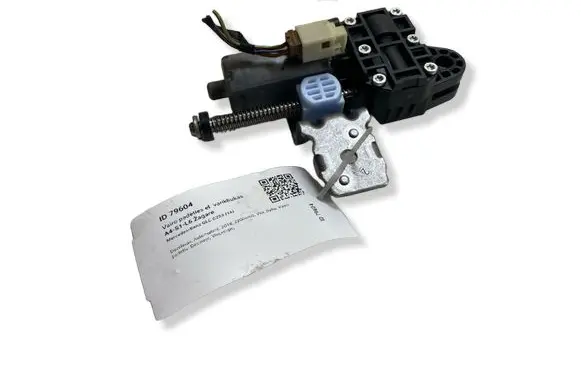 Mercedes-Benz GLC C253 Steering column adjust motor 0390203399