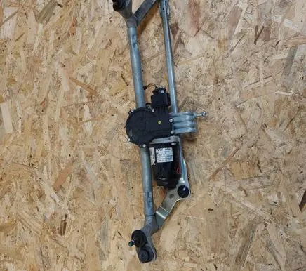 Volkswagen Polo VI Front wiper linkage and motor 2G1955113 443122449017