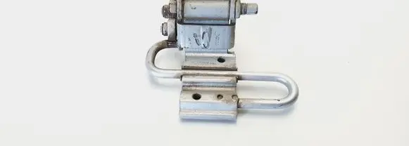 Audi A4 S4 B7 8E 8H Rear door lower hinge 8E0833412