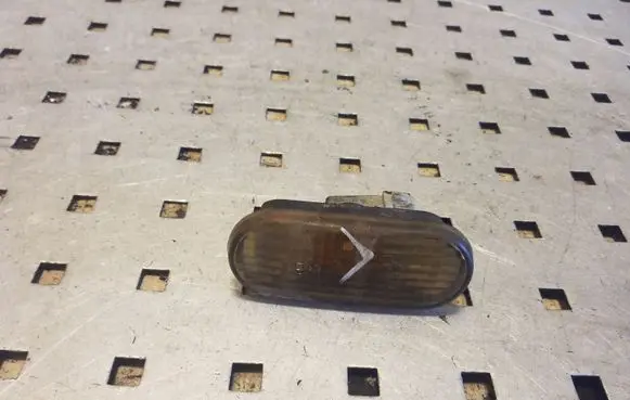 Volkswagen Sharan Front fender indicator light 3A0949117B