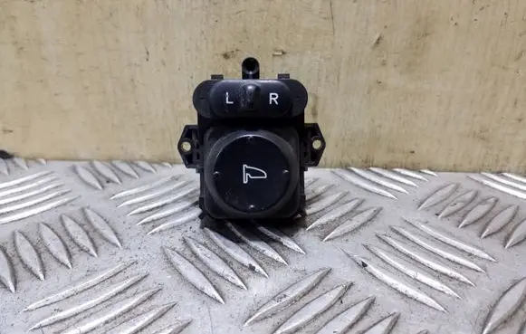 Honda Civic Wing mirror switch