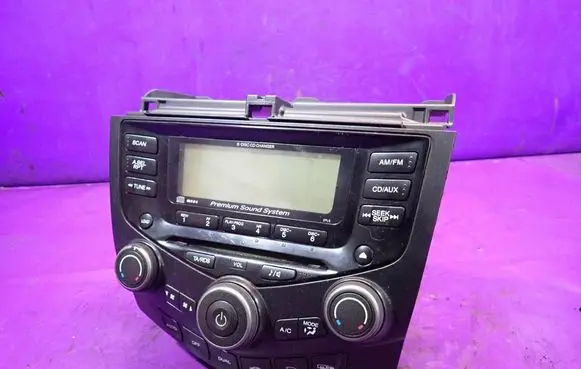 Honda Accord Radio/CD/DVD/GPS head unit 39175SEDG230M1
