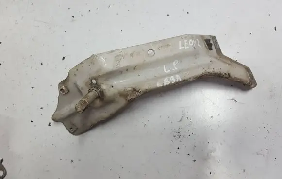 Seat Leon (1P) Fender mounting bracket 1P0821135XAUTOPX 1P0821135
