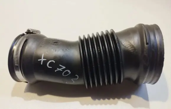 Volvo XC70 Air intake hose/pipe 30769233