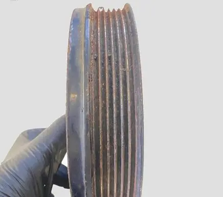 Volvo V70 Crankshaft pulley 30637382