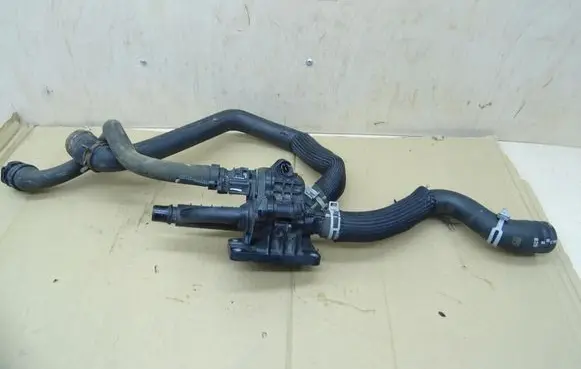 Citroen C4 Grand Picasso Thermostat housing 
