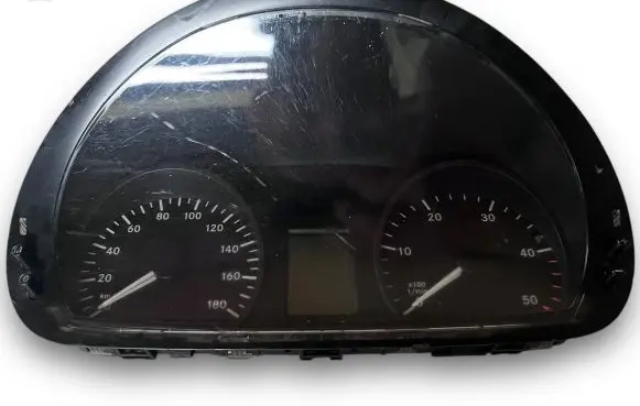 Mercedes-Benz Sprinter W906 Speedometer (instrument cluster) A9069002200