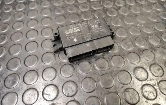 Skoda Octavia Mk3 (5E) Parking PDC control unit/module 5Q0919283A