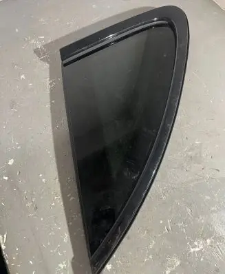 Porsche Macan (95B) Rear side window 95B845298XR