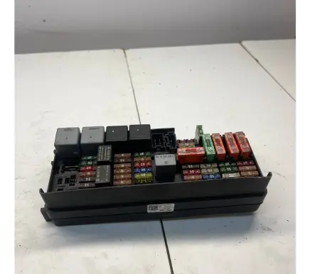 Mercedes-Benz GL X164 Fuse module A1645402372 5072426 13583853