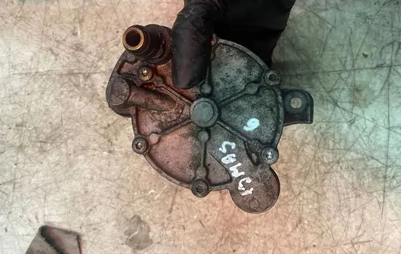Volkswagen Crafter Vacuum pump 