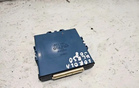 Toyota Corolla Verso AR10 Combustion control unit/module 896180F020