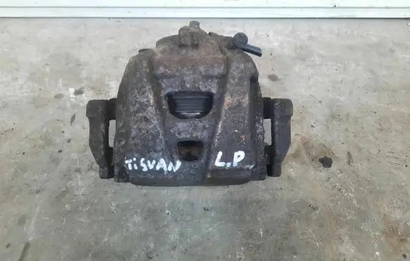 Volkswagen Tiguan Front brake caliper