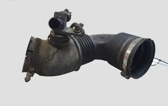 Opel Insignia A Air intake hose/pipe E10942A01